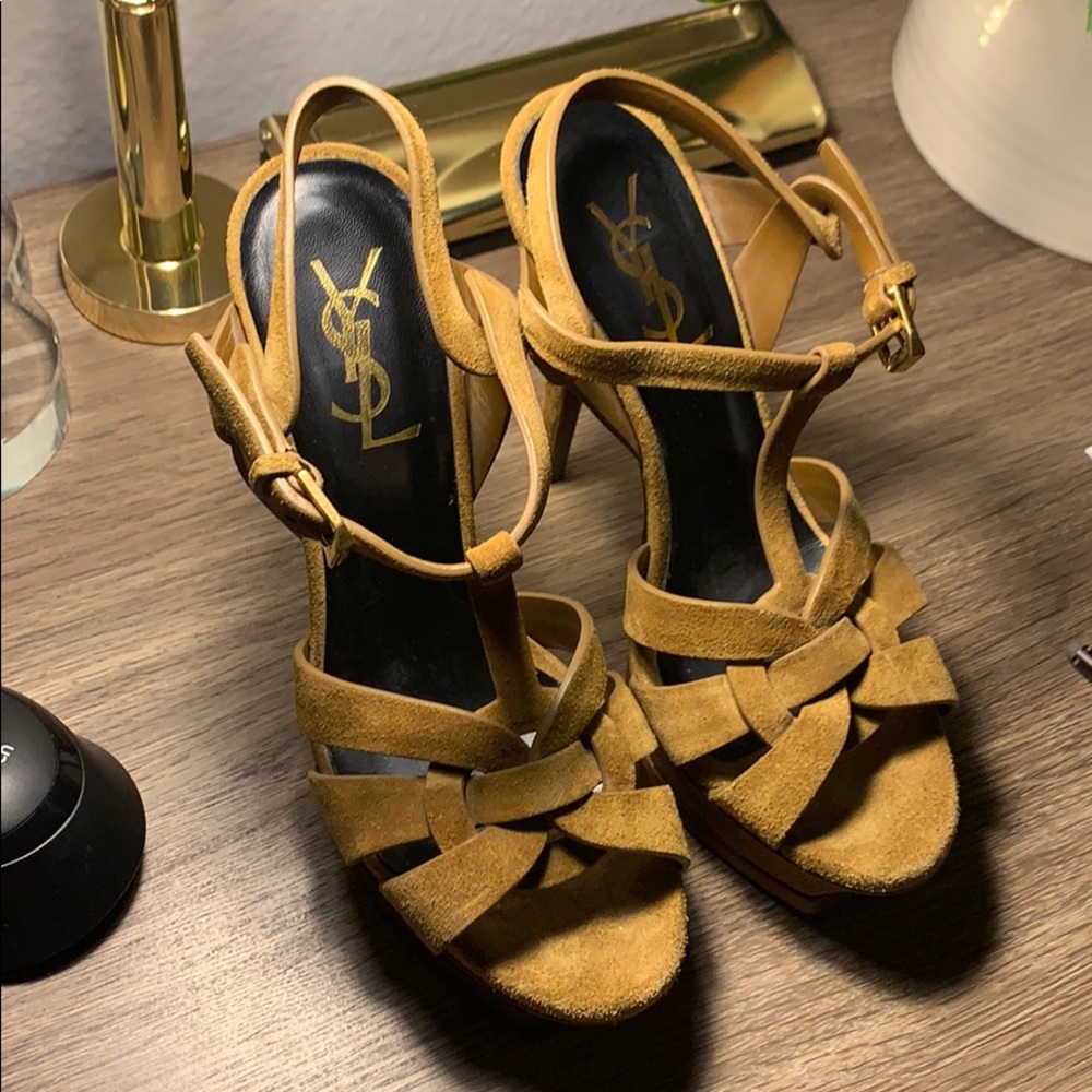 **SOLD on other site**YSL Tribute Sandal